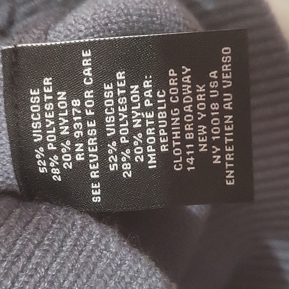Sweater - Picture 7 of 8